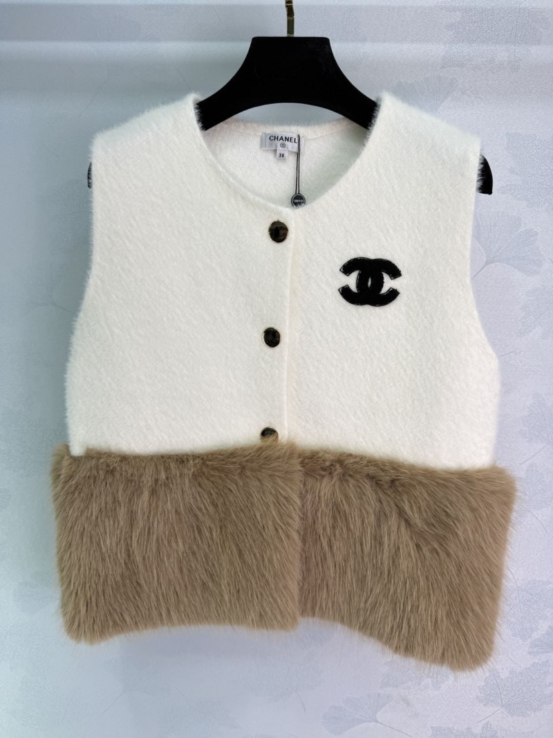 Ch**el outwear
